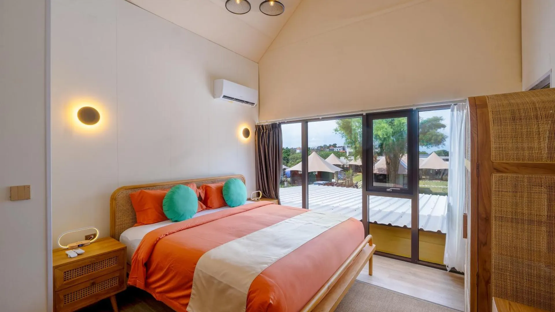 Chalet Meadow Villa Ungasan